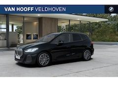 BMW 2-serie Active Tourer - 225e xDrive M Sport Automaat / Panoramadak / Trekhaak / Sportstoelen / M Adaptief onderste