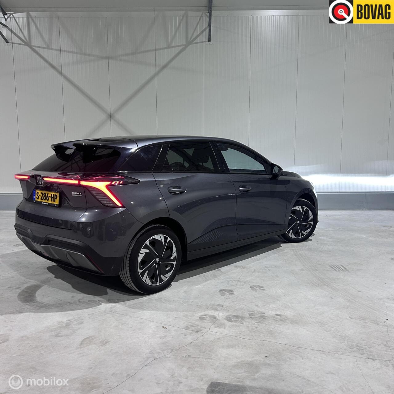 MG MG4 - Luxury 64kWh Luxury 64 kWh - AutoWereld.nl