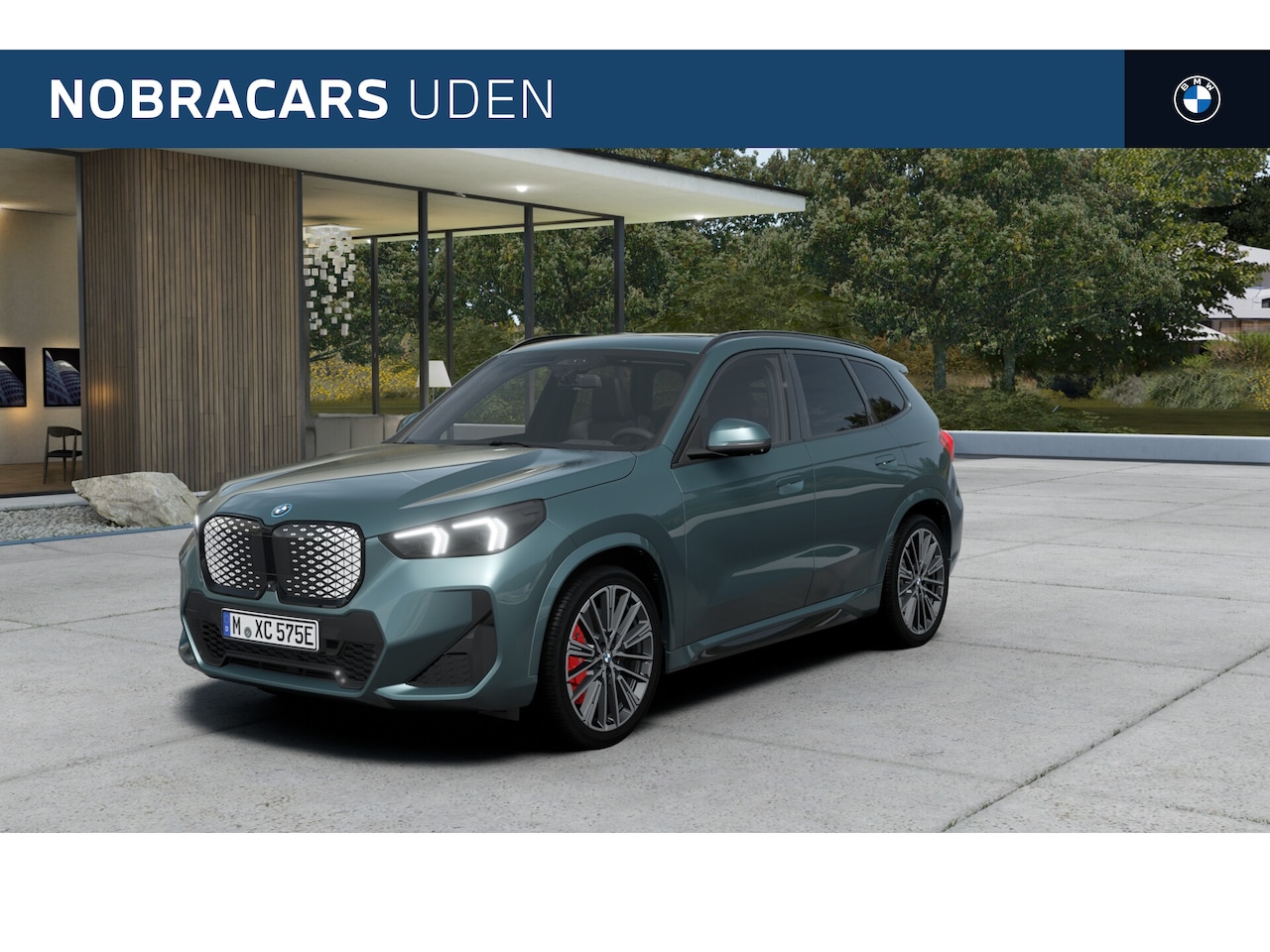 BMW iX1 - eDrive20 M Sport / Panoramadak / Sportstoelen / M Adaptief onderstel / Comfort Access / He - AutoWereld.nl