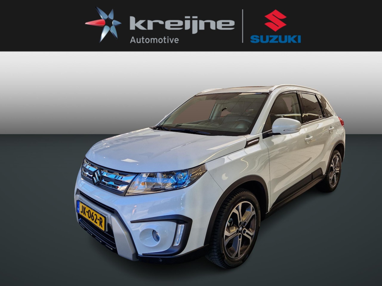 Suzuki Vitara - 1.6 High Executive | Panodak | Trekhaak | All season banden - AutoWereld.nl