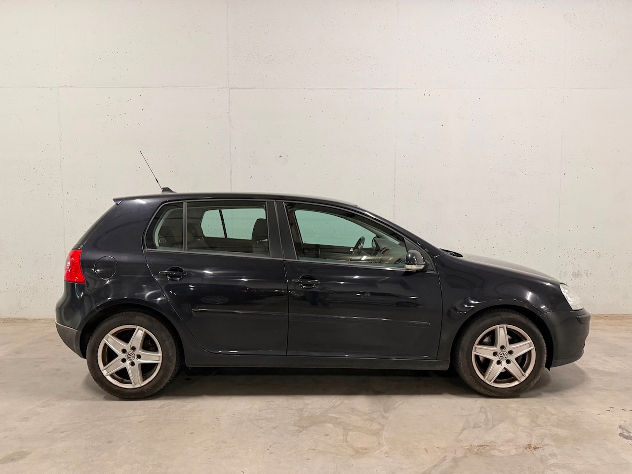 Volkswagen Golf - 2.0 TDI 5drs. Airco Cruise Clima APK NAP Trekhaak - AutoWereld.nl