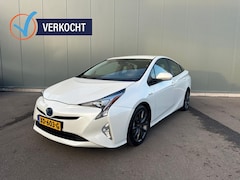 Toyota Prius - 1.8 Black Edition CAMERA | LEDER | TREKHAAK | HEAD UP