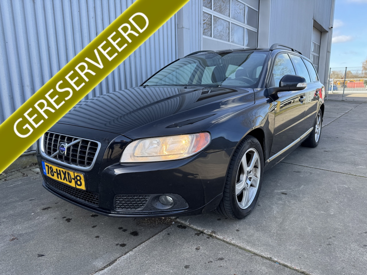 Volvo V70 - 2.4 D5 Kinetic AUT. LEDER. - AutoWereld.nl