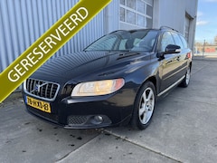 Volvo V70 - 2.4 D5 Kinetic AUT. LEDER