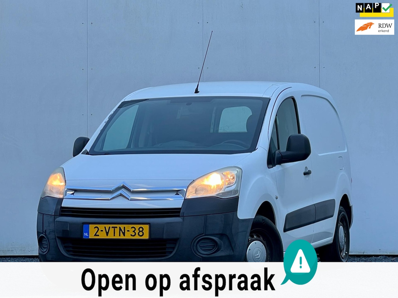 Citroën Berlingo - 1.6 HDI 500 Comfort | 2012 | Airco | Marge | - AutoWereld.nl