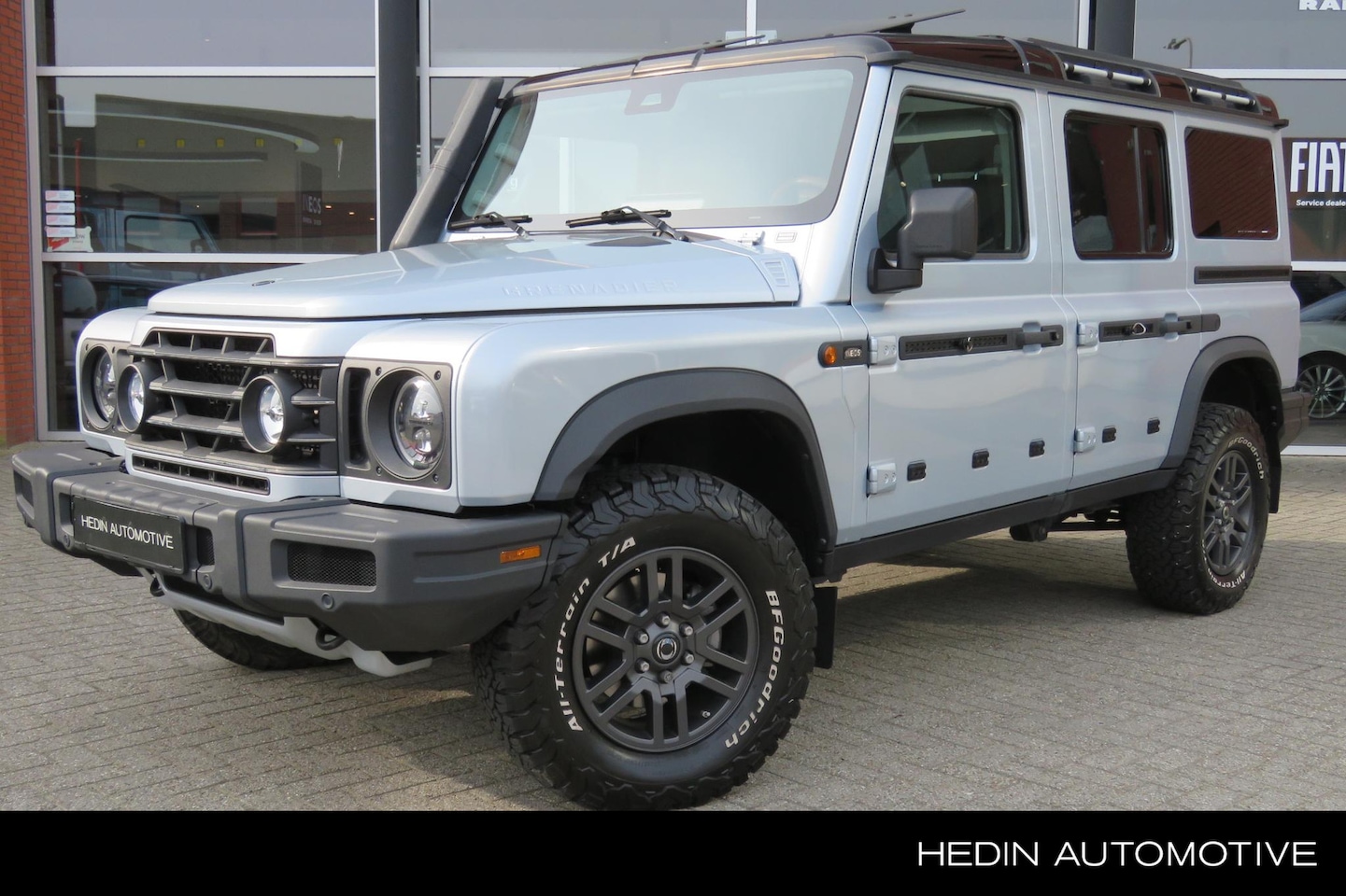 INEOS Grenadier - 3.0 St. Utility Wagon Diff lock V+A | Trekhaak | Safari Windows | Camera | Kompas | Leder - AutoWereld.nl