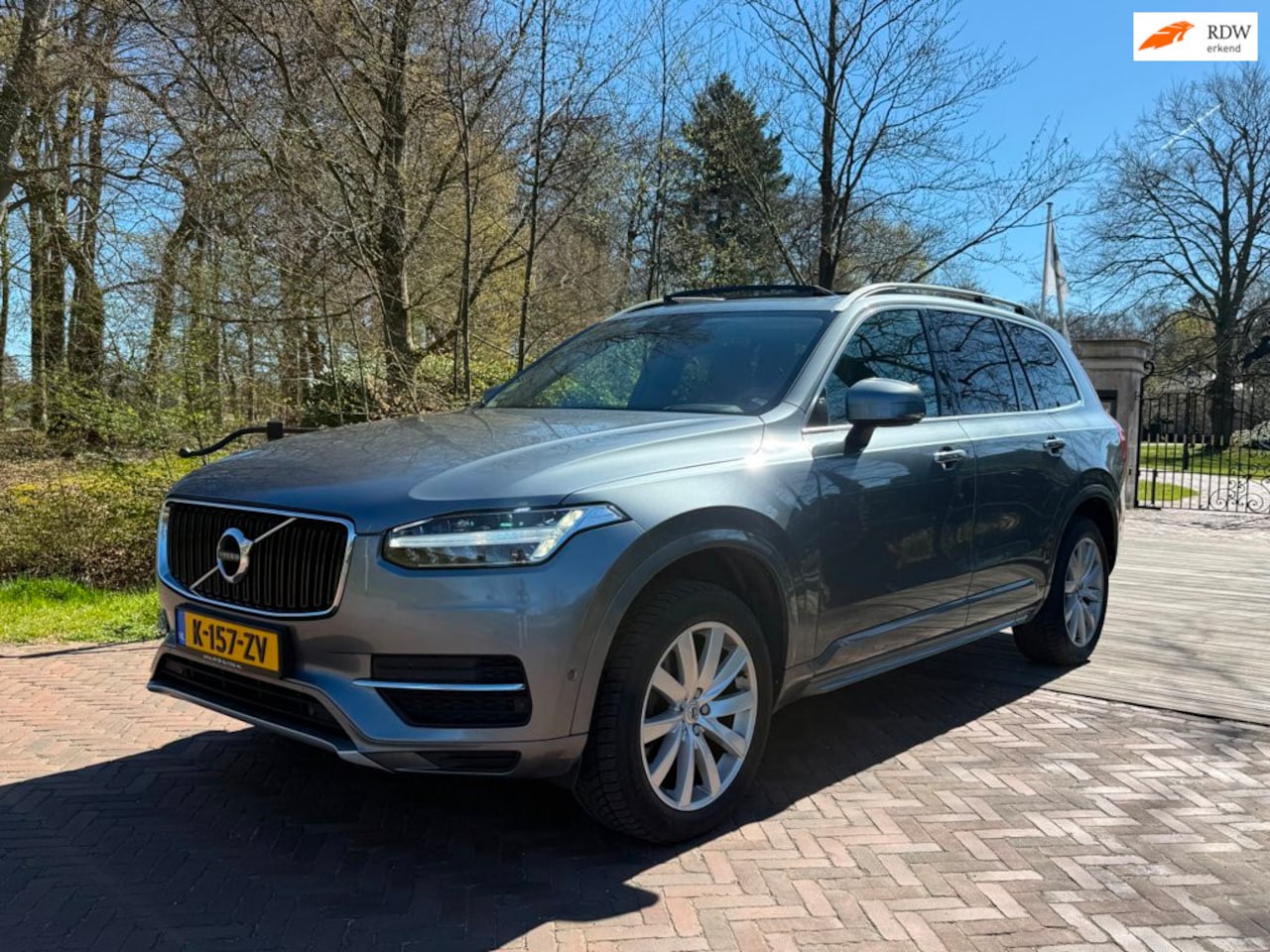 Volvo XC90 - 2.0 D5 AWD Inscription | 7 pers | Pano | Trekhaak | Dealer onderh. | - AutoWereld.nl