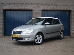 Skoda Fabia - 1.2 TSI Drive | Trekhaak | Airco | Navigatie | Xenon | Cruise | Dealer onderhouden