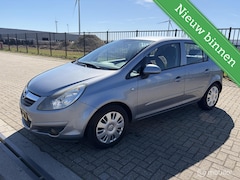 Opel Corsa - 1.2-16V Business