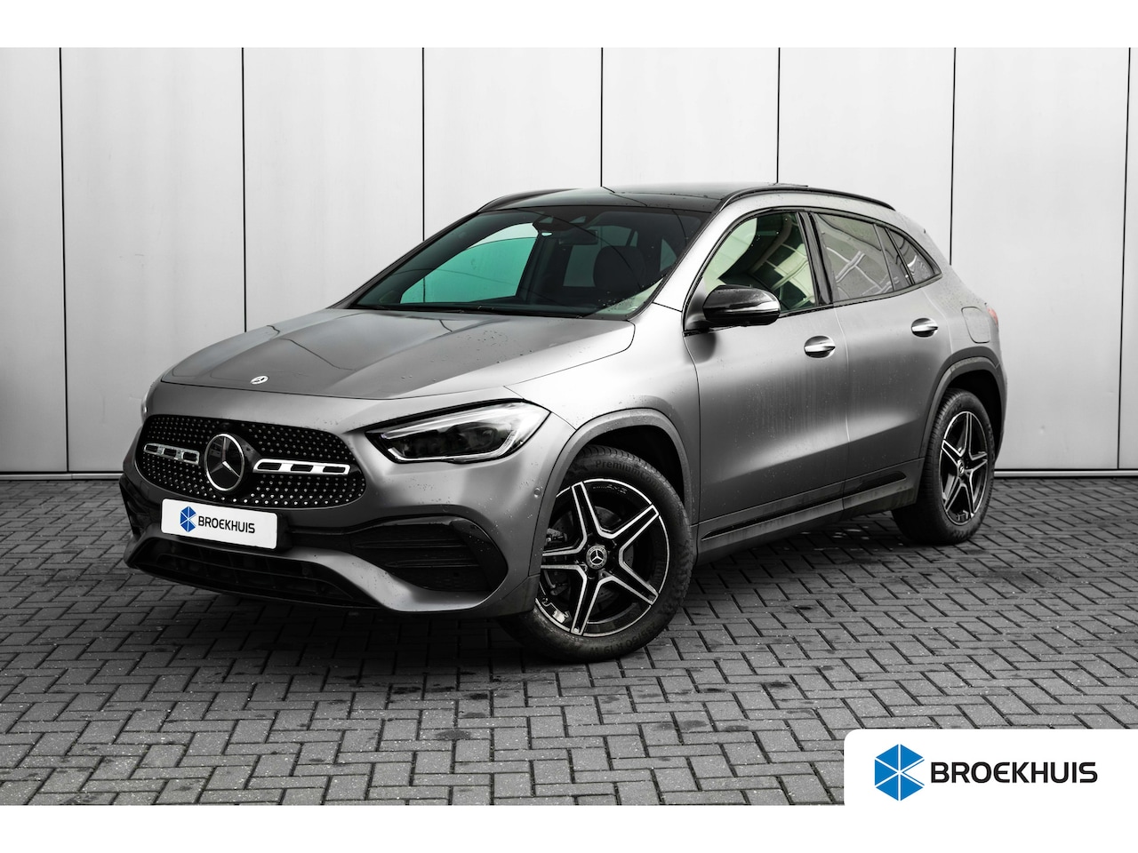 Mercedes-Benz GLA-Klasse - 250 e AMG Line 218PK | Panorama dak | Night Pakket | 360 camera | Widescreen | Elek. stoel - AutoWereld.nl