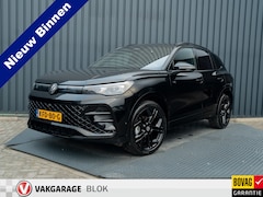 Volkswagen Tiguan - 1.5 eTSI R-Line Edition | Panodak | Head Up | Trekhaak wegkl. | 360 Camera | Harman/Kardon