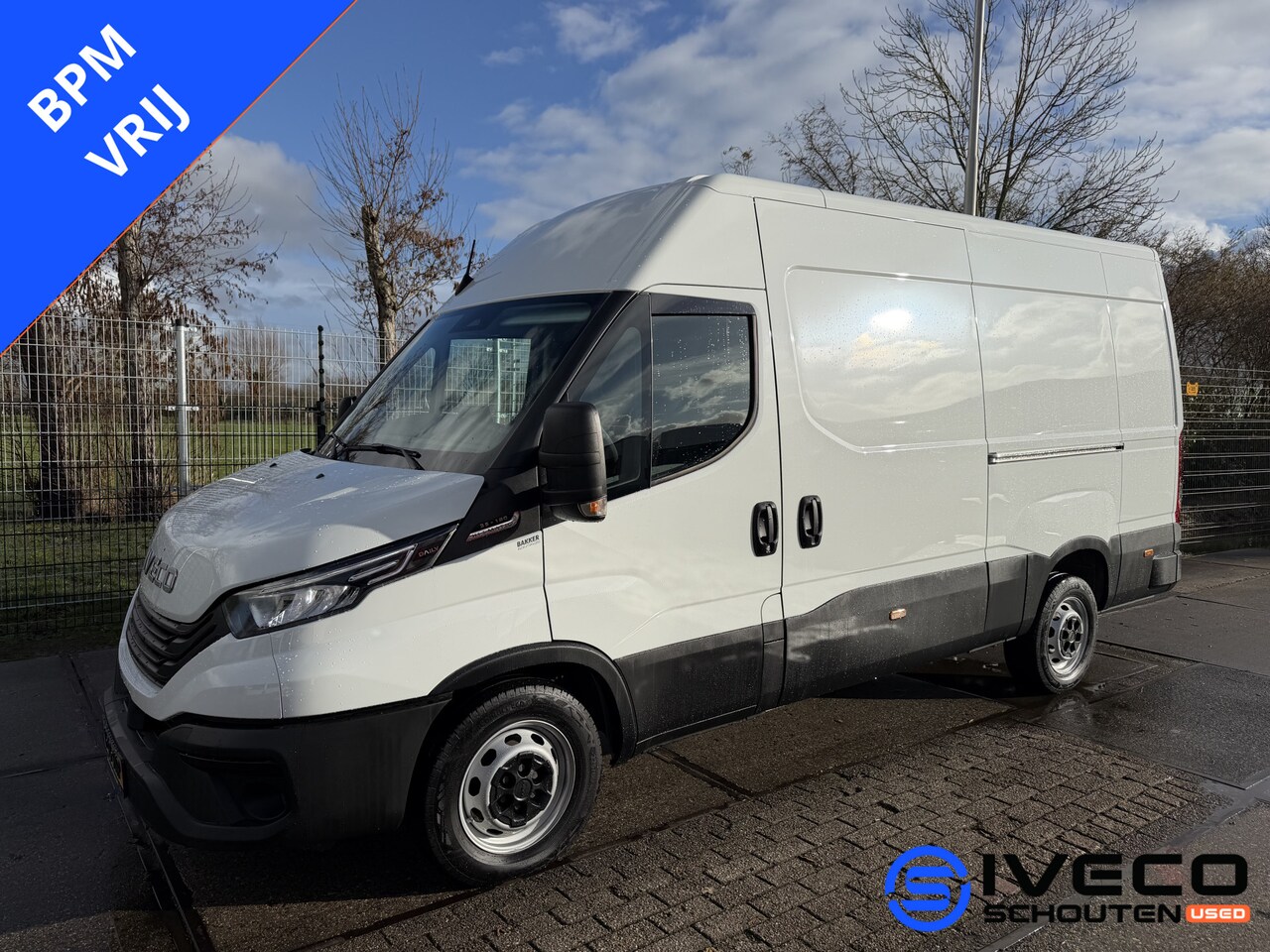 Iveco Daily - 35S18V A8 Adaptive Cruise control – Automaat- L3H2 - 3.0L 176pk - Trekhaak - BPM-vrij  Sta - AutoWereld.nl