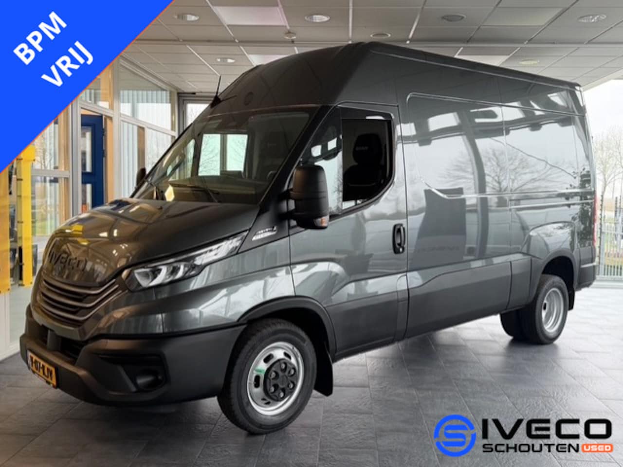 Iveco Daily - 40C21V A8 Luchtvering - Dubbellucht  - Automaat - L2H2 - 3.0L 207PK - Trekhaak - BPM-vrij - AutoWereld.nl