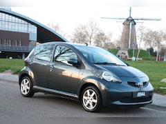 Toyota Aygo - 1.0 12V Access 5-Deurs Airco 1e eigenaar 84229km Nieuw APK tot Maart 2027 Technisch top co