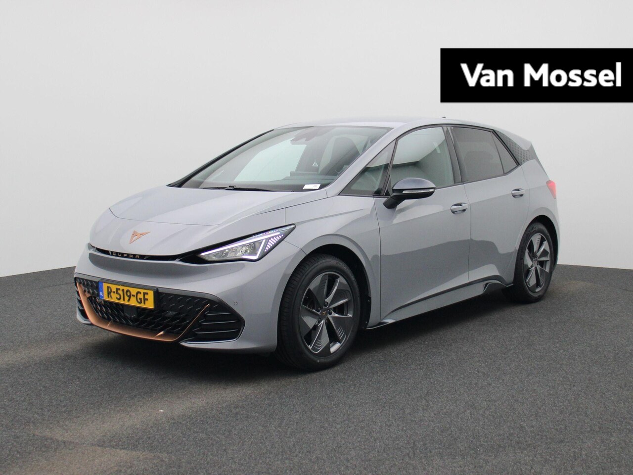 CUPRA Born - Business 62 kWh | 93% SOH | STOEL-STUUR VERWARMING | CAMERA | ADAPTIEF CRUISE CONTROL | NA - AutoWereld.nl