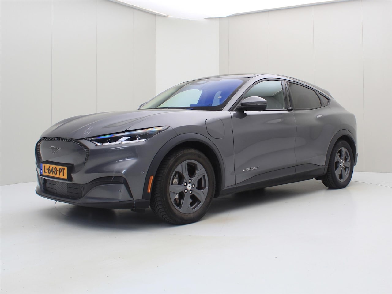 Ford Mustang Mach-E - 98kWh 286pk Extended Range RWD 94,5% SoH [ LEDER+610KM WLTP+STOEL/STUURWIELVERWARMING ] - AutoWereld.nl