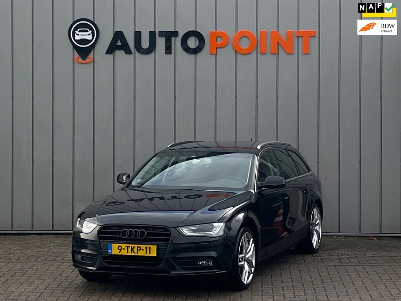 Audi A4 Avant - 1.8 TFSI 170PK Automaat Business Edition ORG NL! TREKHAAK|CRUISE.CONTROL|19''INCH LMV |PAR - AutoWereld.nl