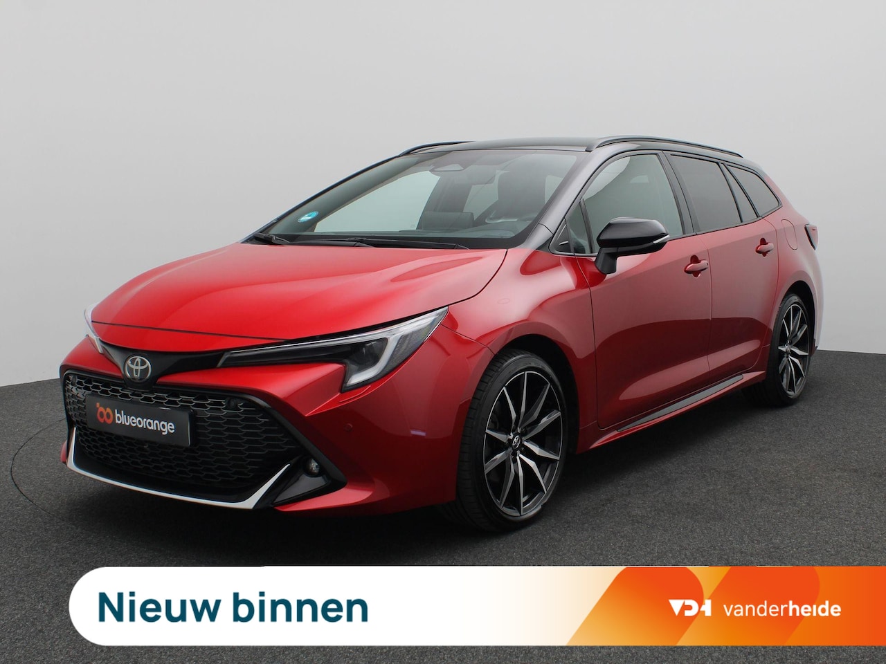 Toyota Corolla Touring Sports - Hybrid 200 Business GR Sport Plus 196PK Aut. 18" LM Velgen, Full LED verlichting, Stoelver - AutoWereld.nl