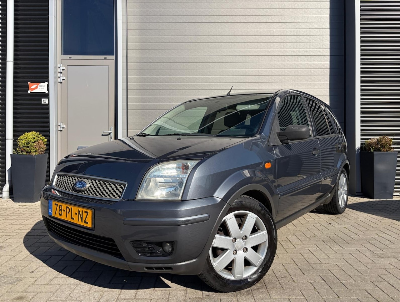 Ford Fusion - 1.6-16V Futura/174.000 NAP/NWE koppeling/Trekhaak/Lichtmetaal/ - AutoWereld.nl