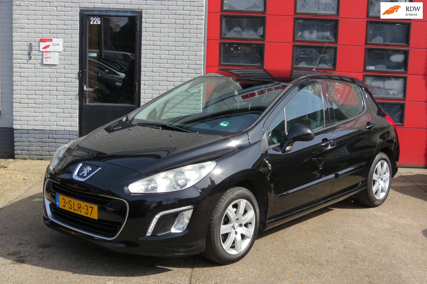 Peugeot 308 - 1.6 VTi Active 5 Deurs , Nieuwe APK , AIRCO - AutoWereld.nl