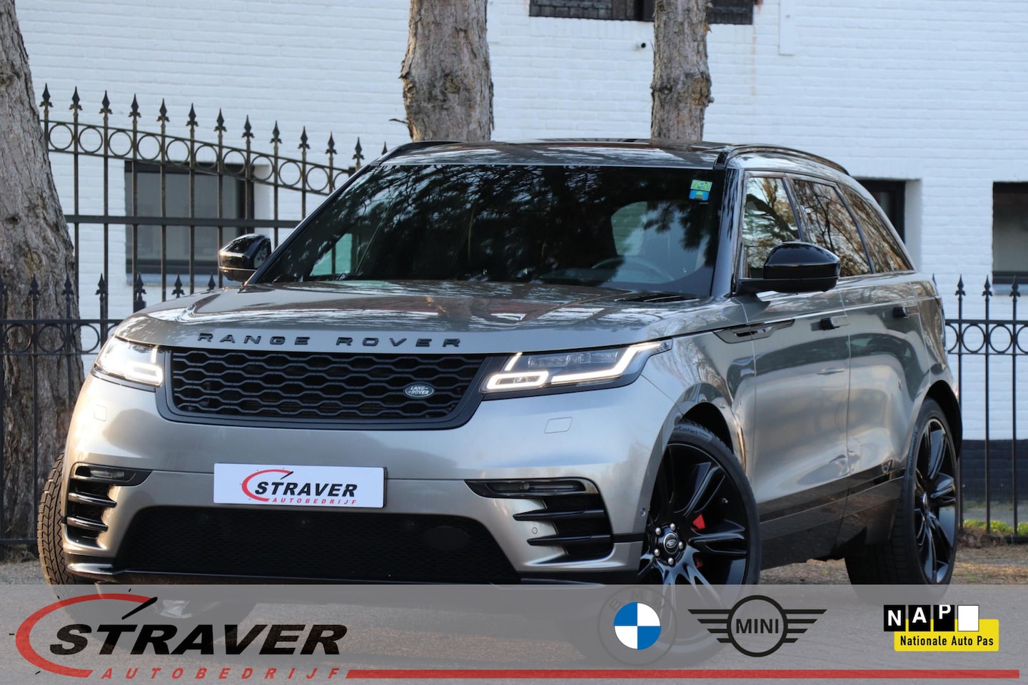 Land Rover Range Rover Velar - 3.0 V6 AWD R-Dynamic SE |Head-up |360° |Trekhaak |Stuurwielverwarming - AutoWereld.nl