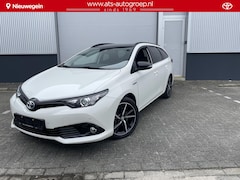 Toyota Auris - 1.8 Hybrid Black Edition TS Station | 1e Eigenaar | Trekhaak | Parkeersensoren Voor |