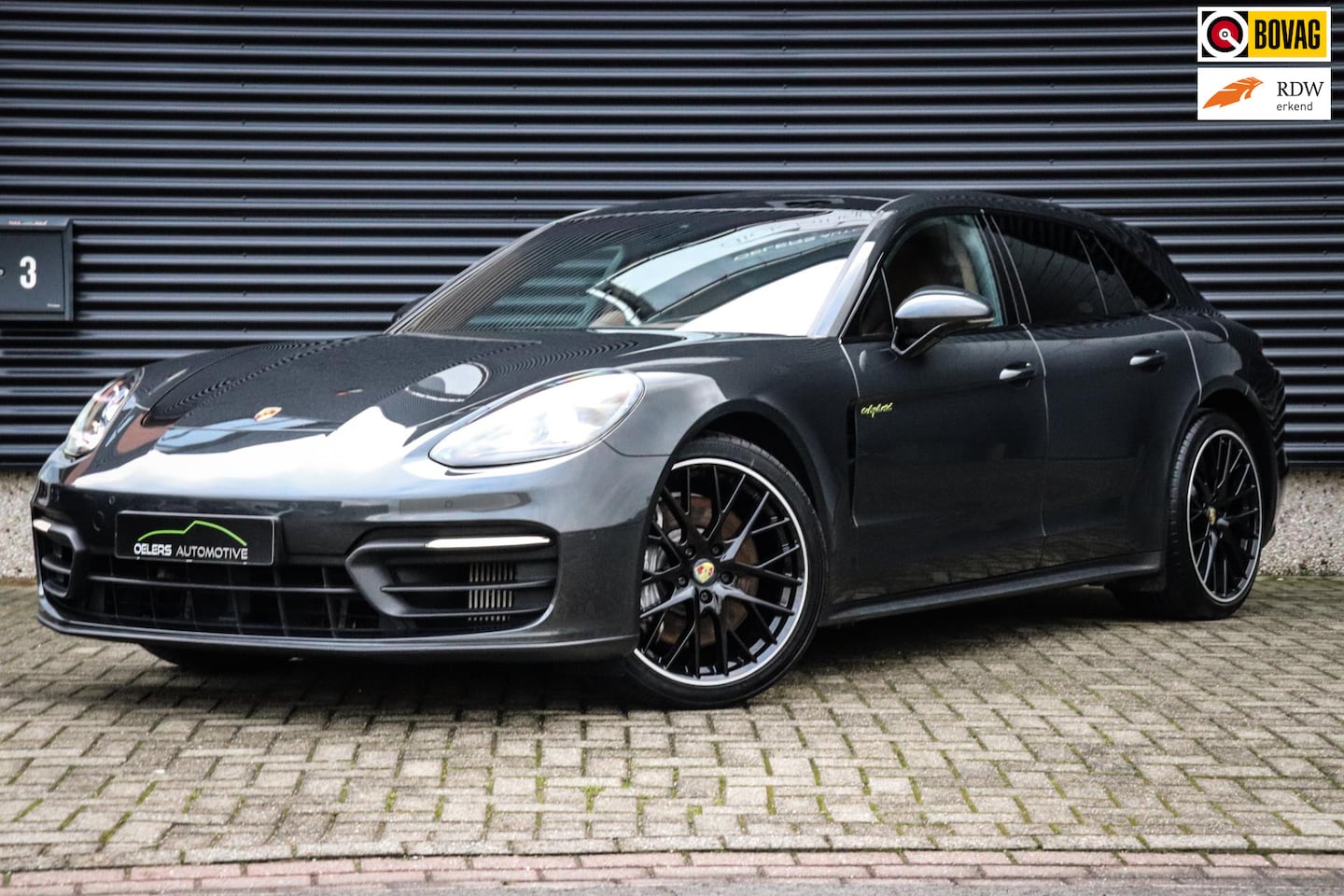 Porsche Panamera Sport Turismo - 2.9 4 E-Hybrid Facelift | Panoramadak | HUD | Stoelventilatie | Leder | PDLS | Apple CarPl - AutoWereld.nl