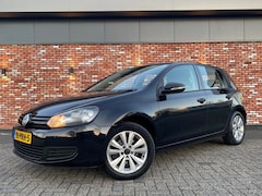 Volkswagen Golf - 1.2 TSI Trendline BlueMotion 105PK 5-Deurs Trekhaak Cruise Airco NL-Auto