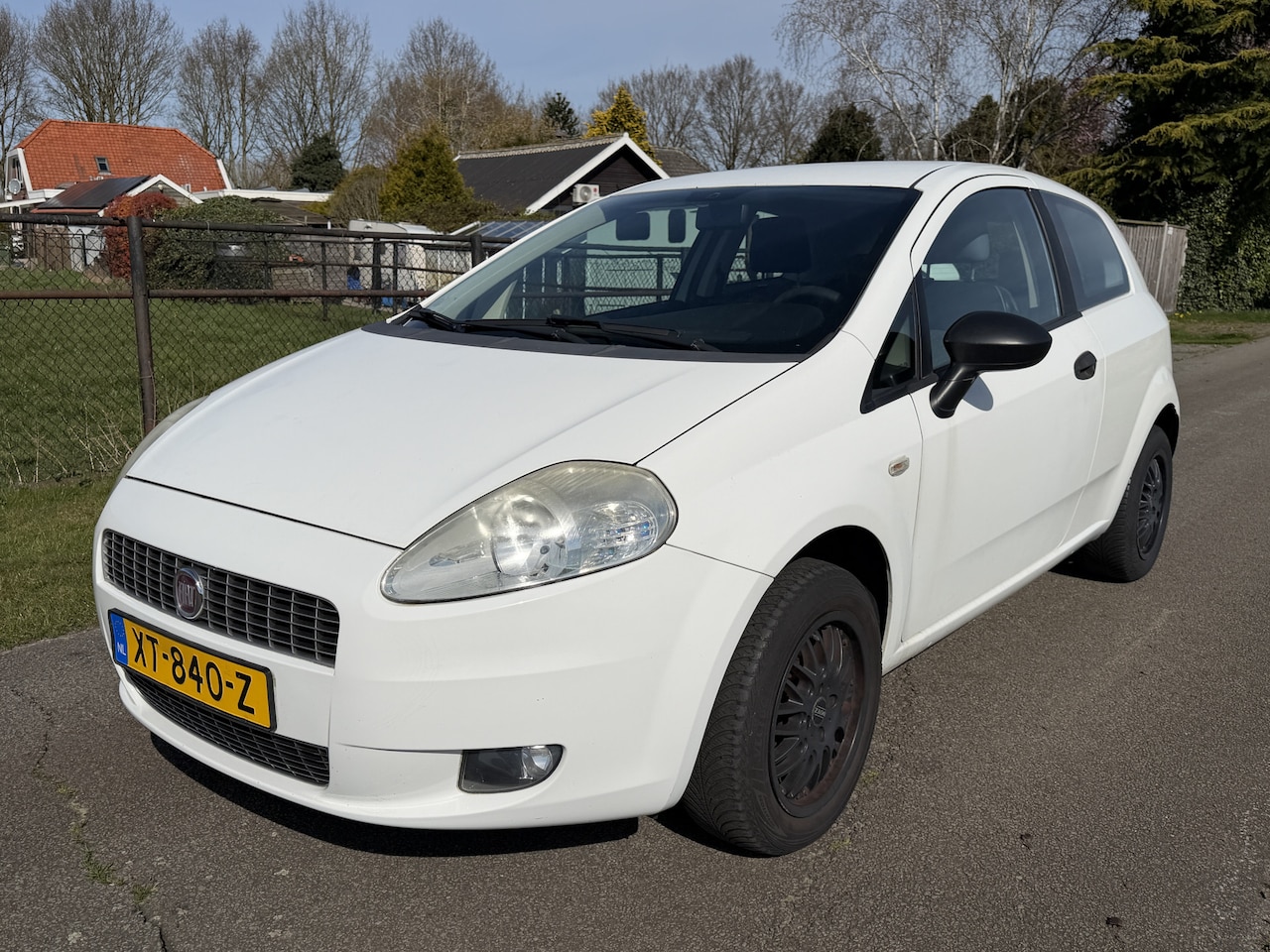 Fiat Grande Punto - 1.4 Active LMV/ NIEUWE APK - AutoWereld.nl