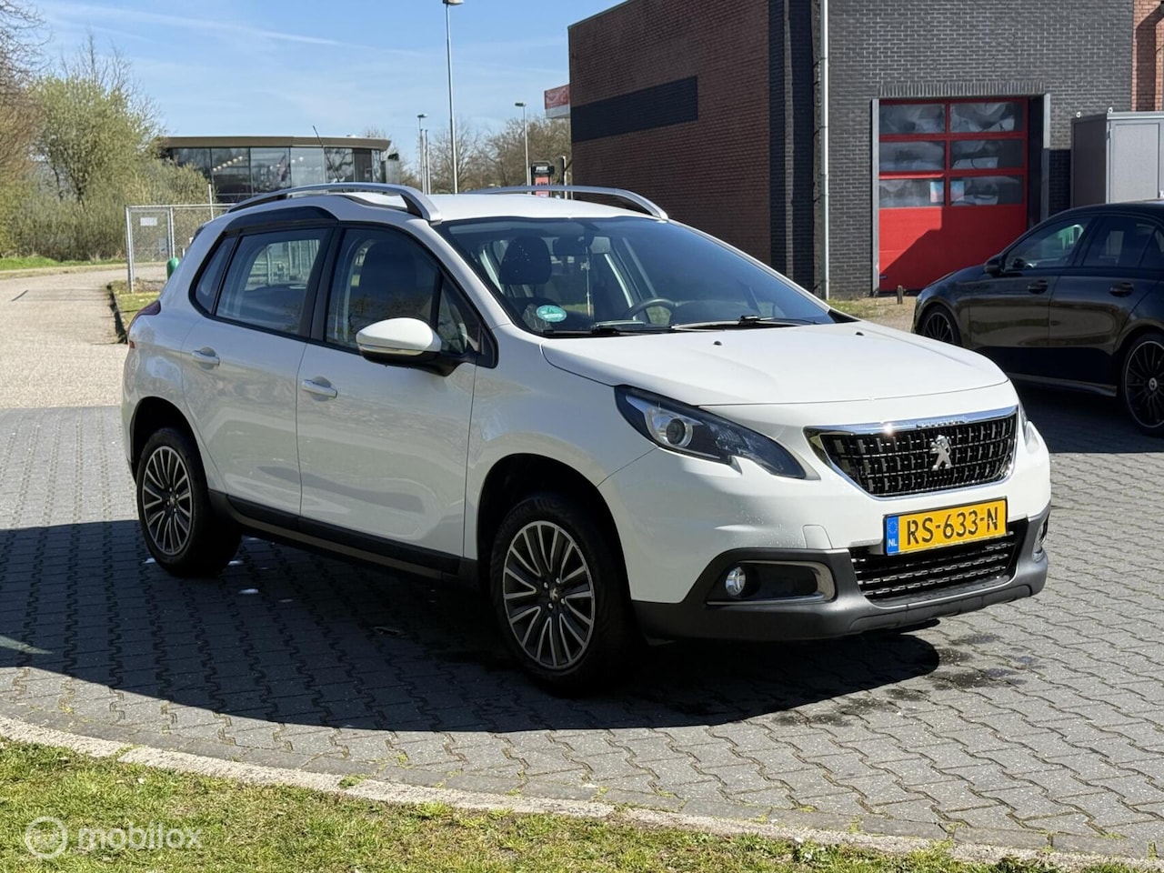Peugeot 2008 - 1.2 PureTech Active 1.2 PureTech Active - AutoWereld.nl