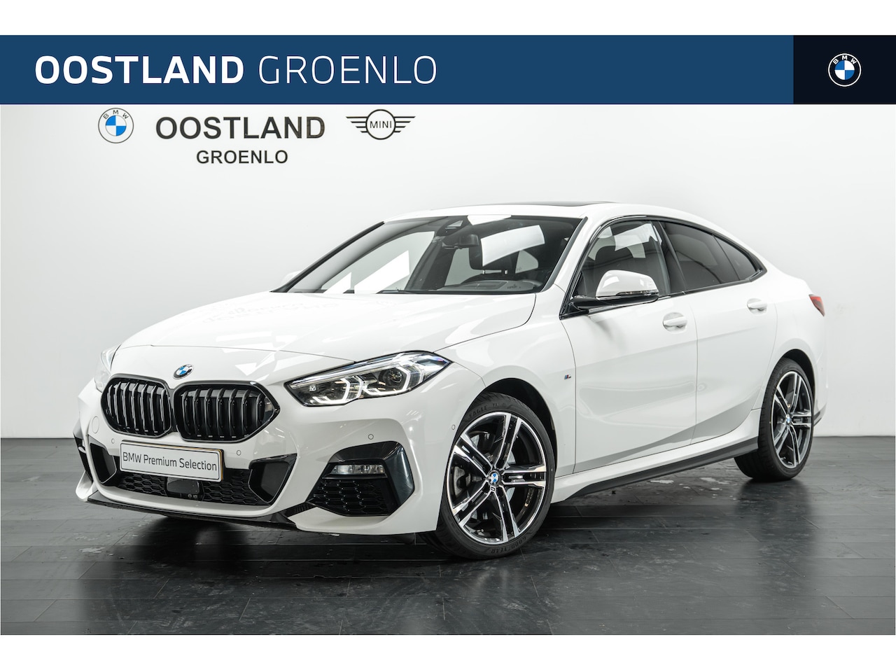BMW 2-serie Gran Coupé - 220i High Executive M Sport Automaat / Panoramadak / Achteruitrijcamera / Sportstoelen / S - AutoWereld.nl