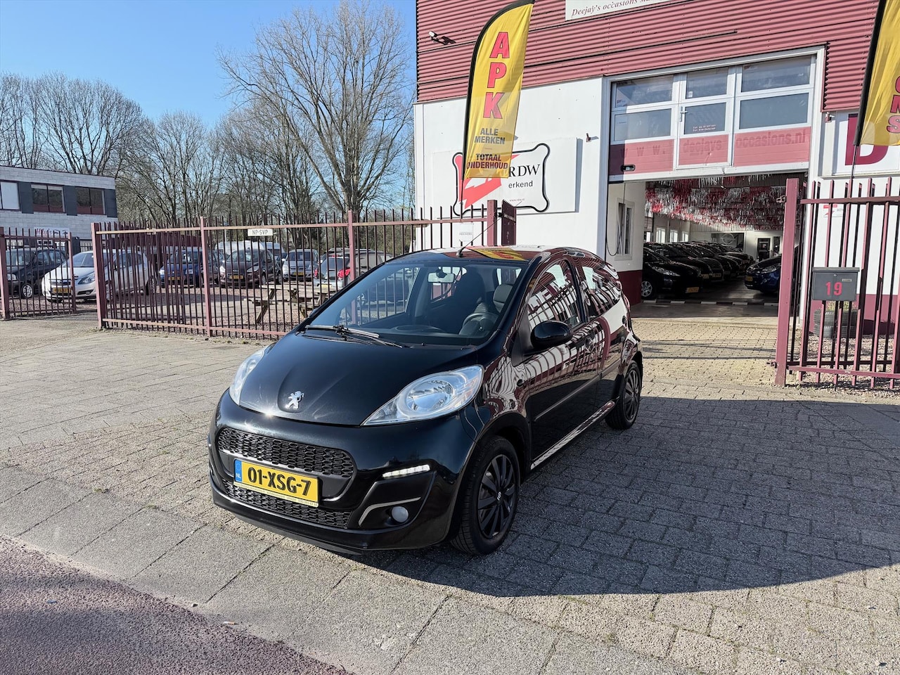 Peugeot 107 - 1.0 12V 68PK 5D ENVY - AutoWereld.nl