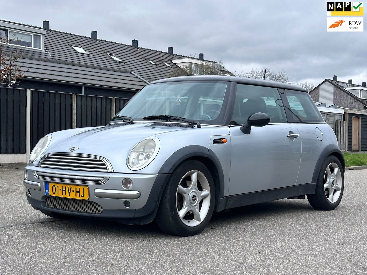 MINI Cooper - Mini 1.6 Chili Airco*16-04-2027 APK*NAP*LM velgen*Elektrische ramen* - AutoWereld.nl