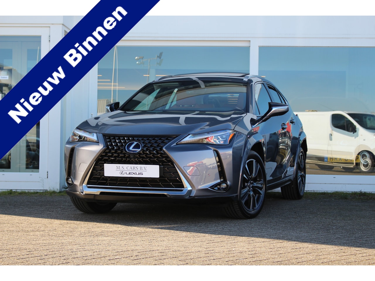 Lexus UX - 250h Hybrid President Line Premium I Mark Lev. I Open dak I Applecarplay - AutoWereld.nl