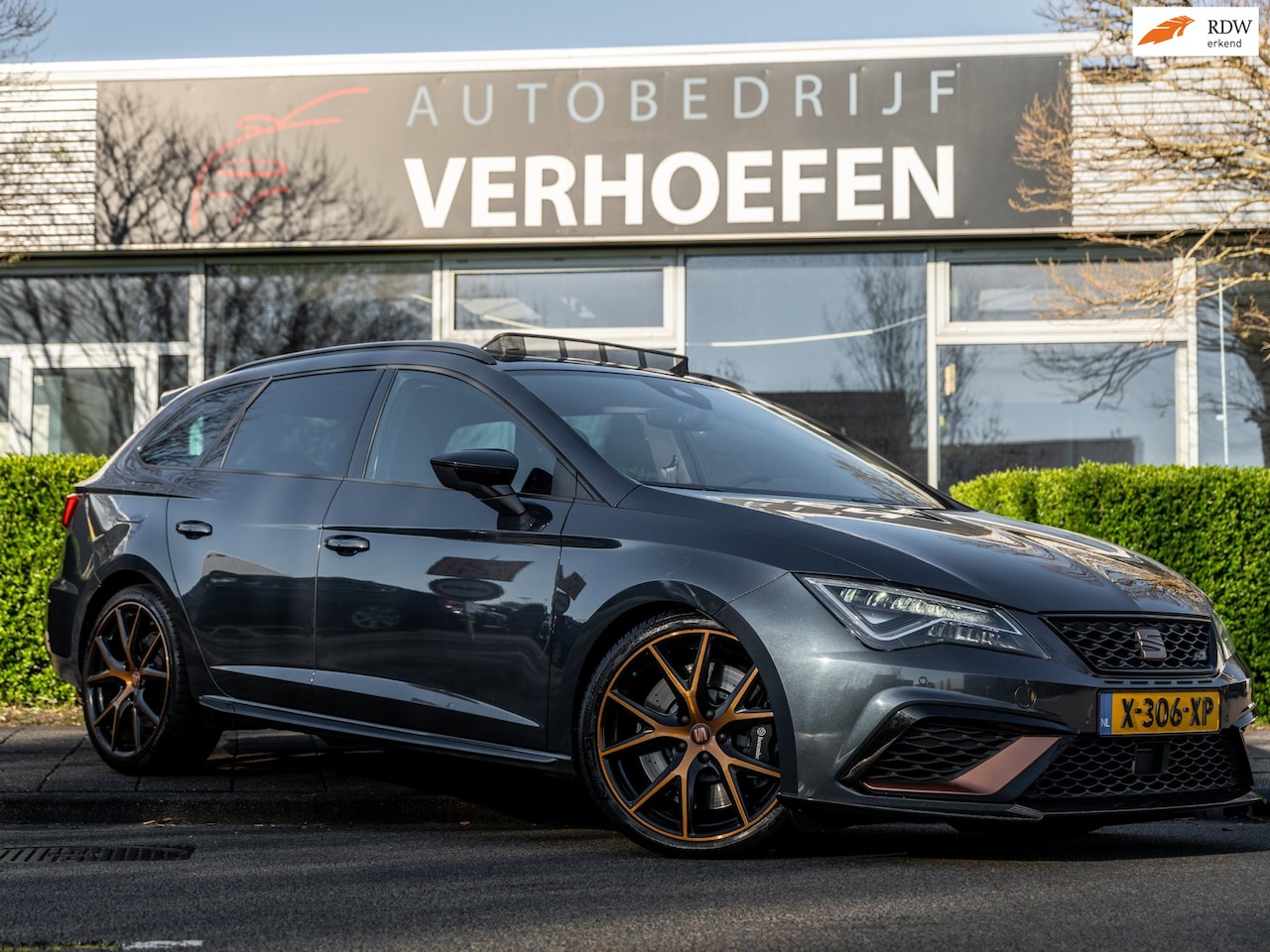 SEAT Leon ST - 2.0 TSI 4DRIVE CUPRA - VIRTUAL - AUTOMAAT - SCHAALSTOELEN - PANO - CARBON - CARPLAY - KEYL - AutoWereld.nl