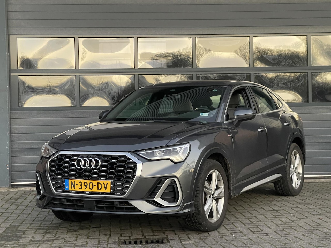 Audi Q3 Sportback - 35 TFSI S EDTION I 2E PAASDAG OPEN I AUTOMAAT I S LINE I LEDER I 360 CAMERA I APPLE CARPLA - AutoWereld.nl