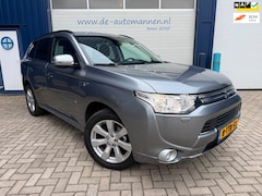 Mitsubishi Outlander - 2.0 PHEV Executive Edition / ECC / CRUISE / BTW AUTO / APK 03-2027