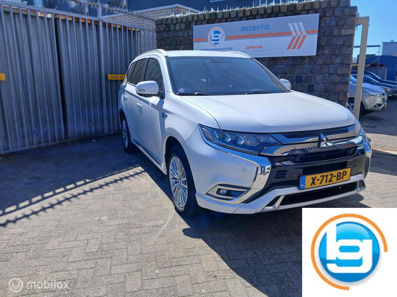 Mitsubishi Outlander - 2.4 PHEV Intense+ 2.4 PHEV Intense - AutoWereld.nl