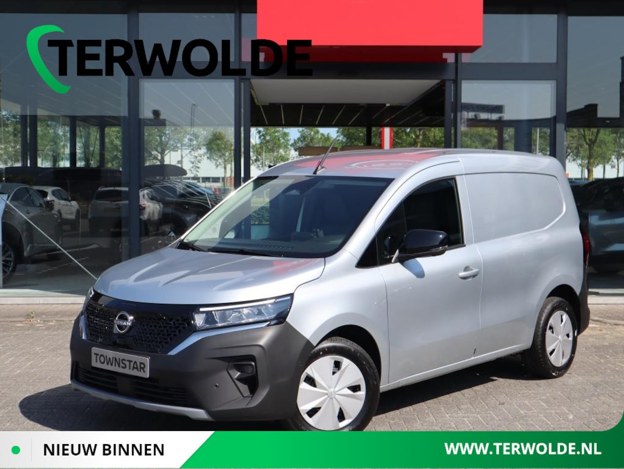 Nissan Townstar - Tekna L1 45kWh 123PK | 1500KG Geremd | Apple Carplay | Achteruitrijcamera - AutoWereld.nl