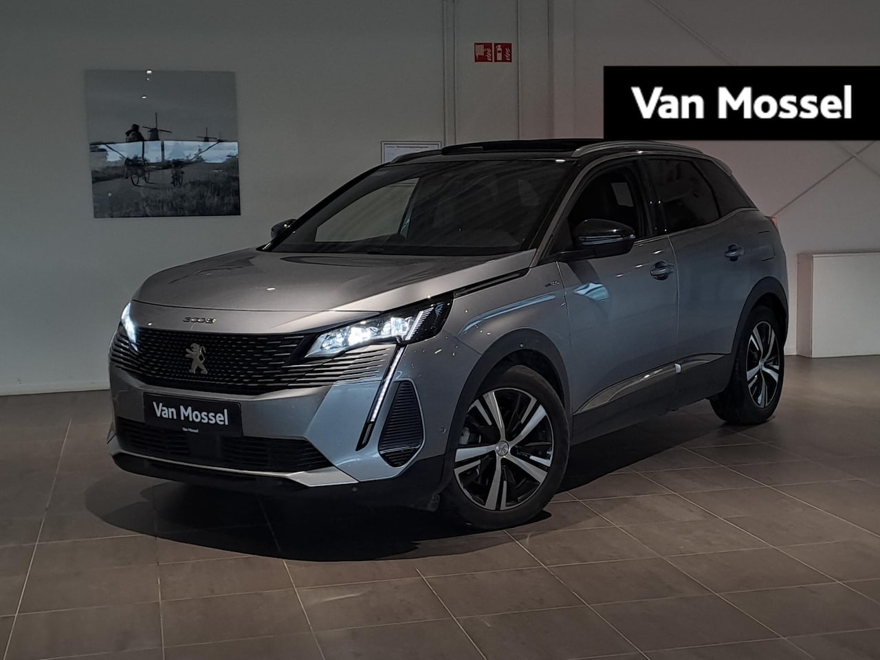 Peugeot 3008 - 1.6 HYbrid 225 GT ADAPTIEVE CRUISE CONTROL | SCHUIF-/KANTELDAK | CAMERA ACHTER | DODEHOEKS - AutoWereld.nl