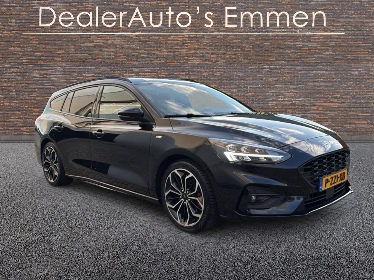 Ford Focus Wagon - 1.5 150PK ST LINE ECC LED LMV NAVI - AutoWereld.nl