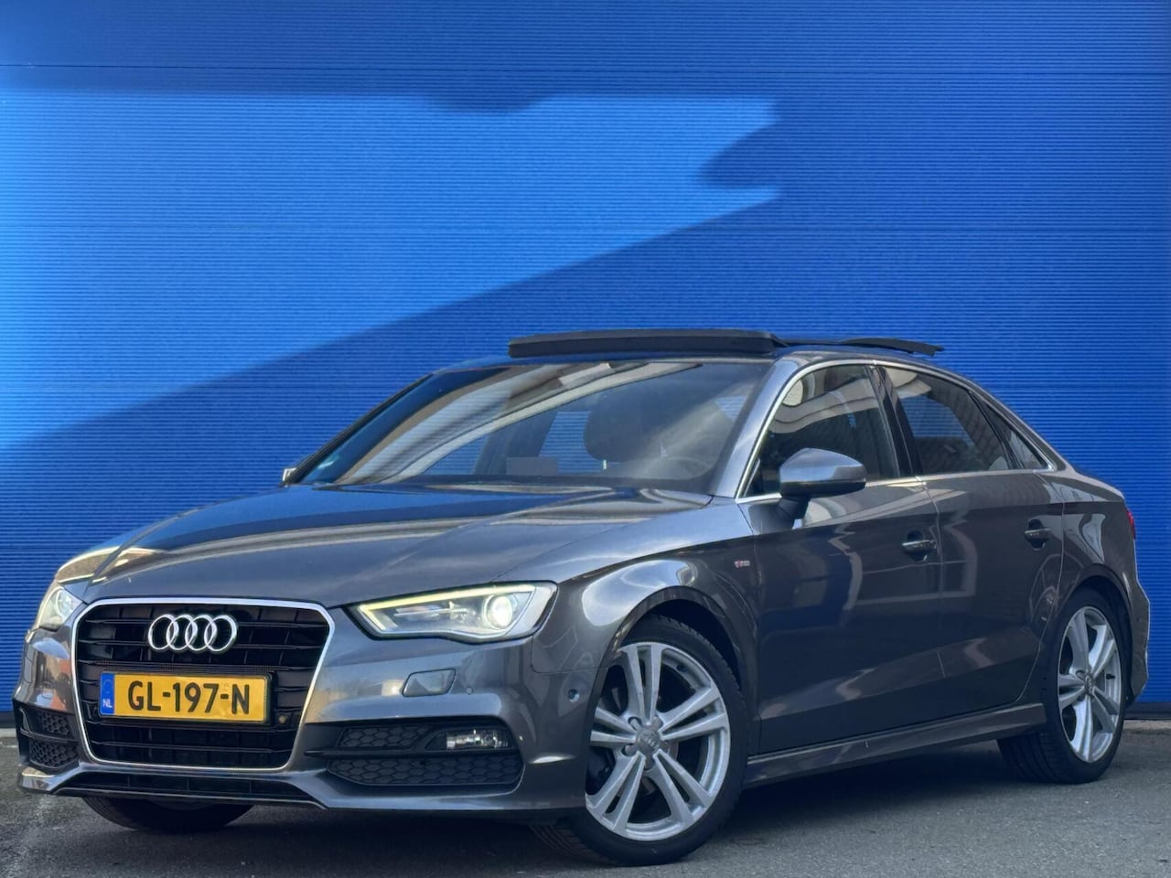 Audi A3 Limousine - 1.4 TFSI 150 PK | S-Line | Pano | Stoelverw. - AutoWereld.nl