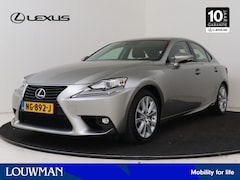 Lexus IS - 300h Hybrid Business Line | Cruise control | Panorama Dak | Parkeercamera |