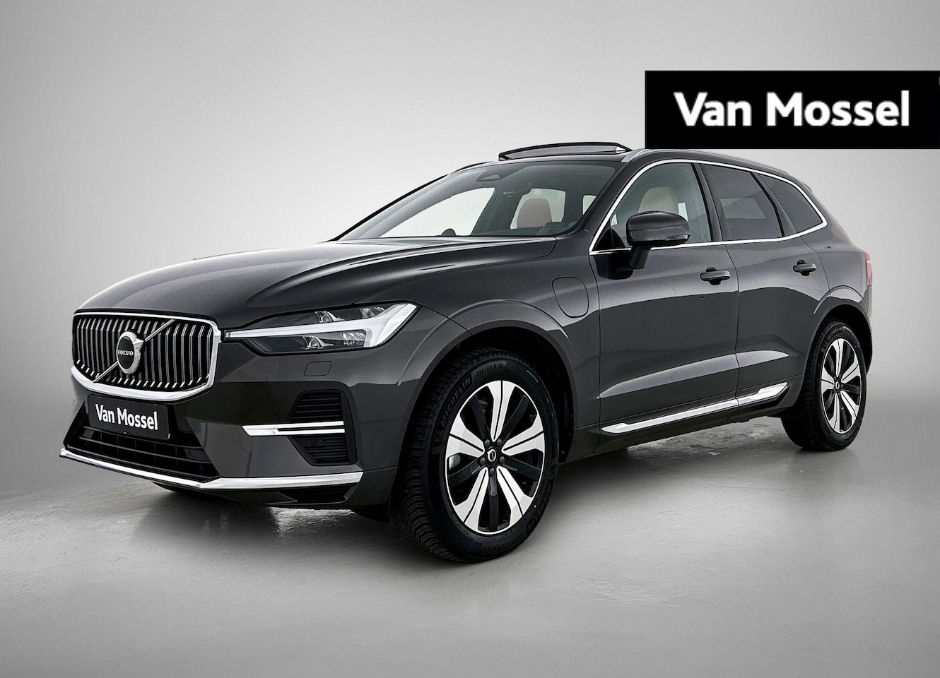 Volvo XC60 - 2.0 T6 Plug-in hybrid AWD Core Bright - AutoWereld.nl