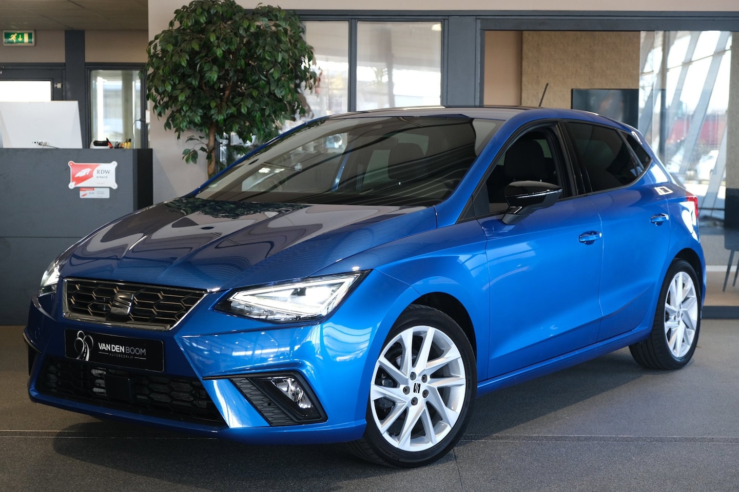 SEAT Ibiza - 1.0 EcoTSI FR 95PK Facelift Led Navi Cruise PDC DAB+ - AutoWereld.nl