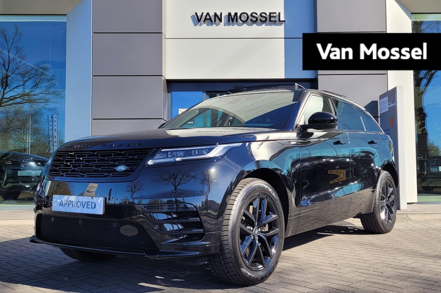 Land Rover Range Rover Velar - 2.0 P400e AWD Dynamic SE PHEV | Panoramisch schuifdak | Cold Climate & Black Pack | Adapti - AutoWereld.nl