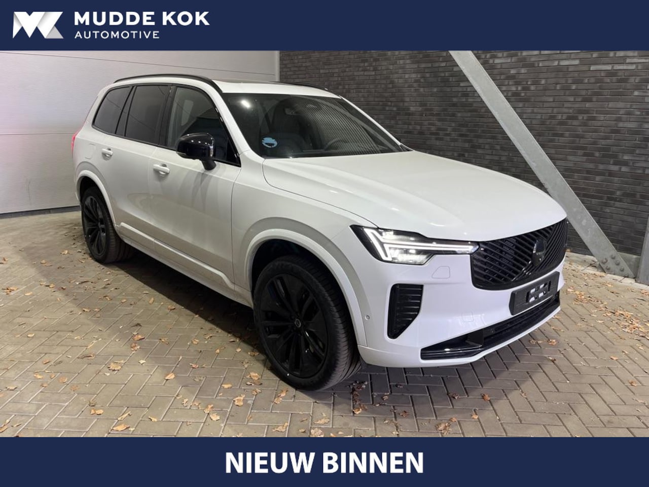 Volvo XC90 - T8 Plug-in hybrid Ultra Black Edition | Luchtvering | Trekhaak | Head-Up | 360° Camera | P - AutoWereld.nl