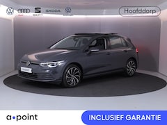 Volkswagen Golf - 1.5 TSI Life 150 pk | Navigatie | Panoramadak | Trekhaak (afneembaar) | Parkeersensoren |