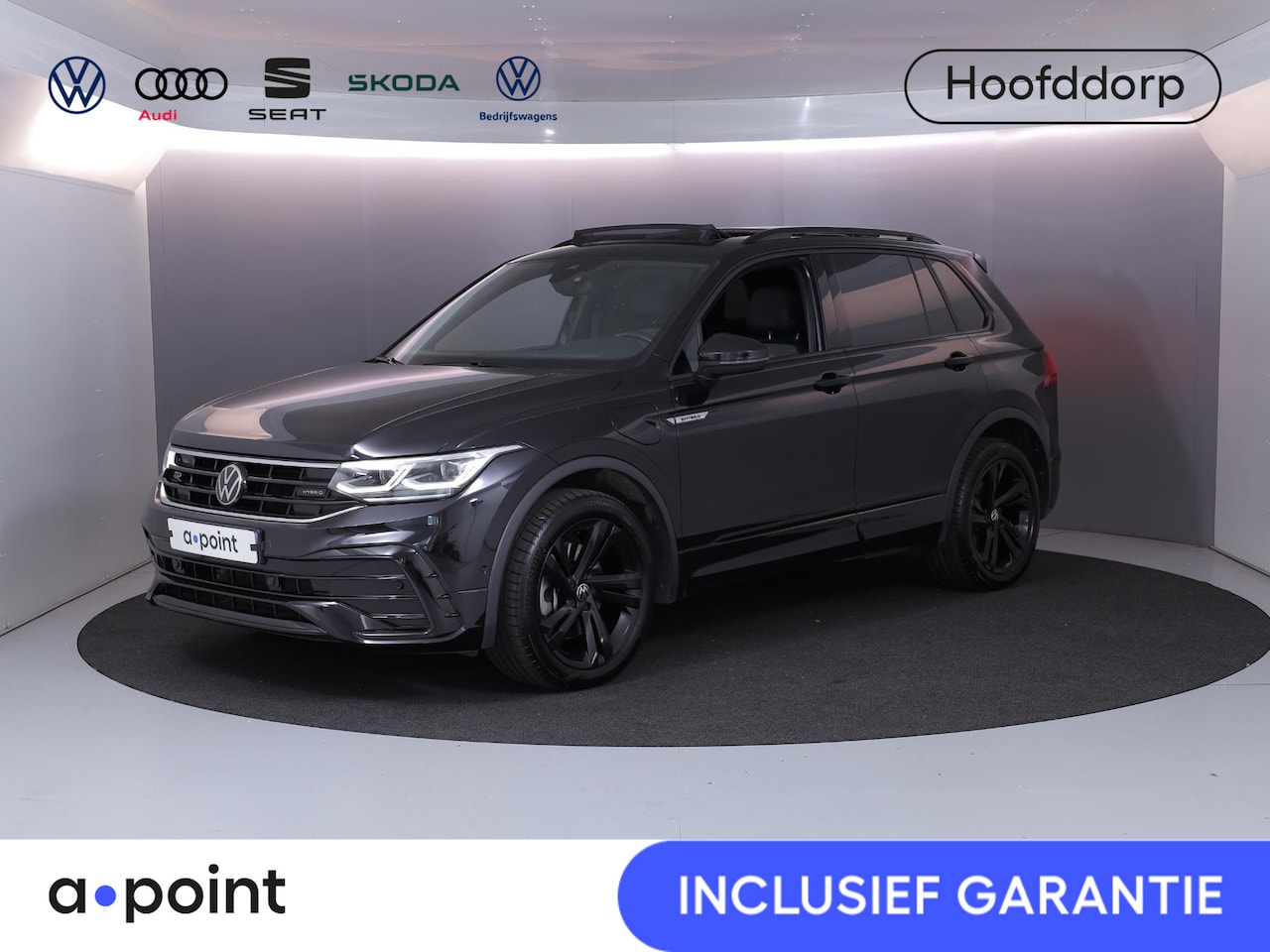 Volkswagen Tiguan - 1.4 TSI eHybrid R-Line Business 245 PK PHEV | Navigatie | Panorama dak | Black Style | Ass - AutoWereld.nl