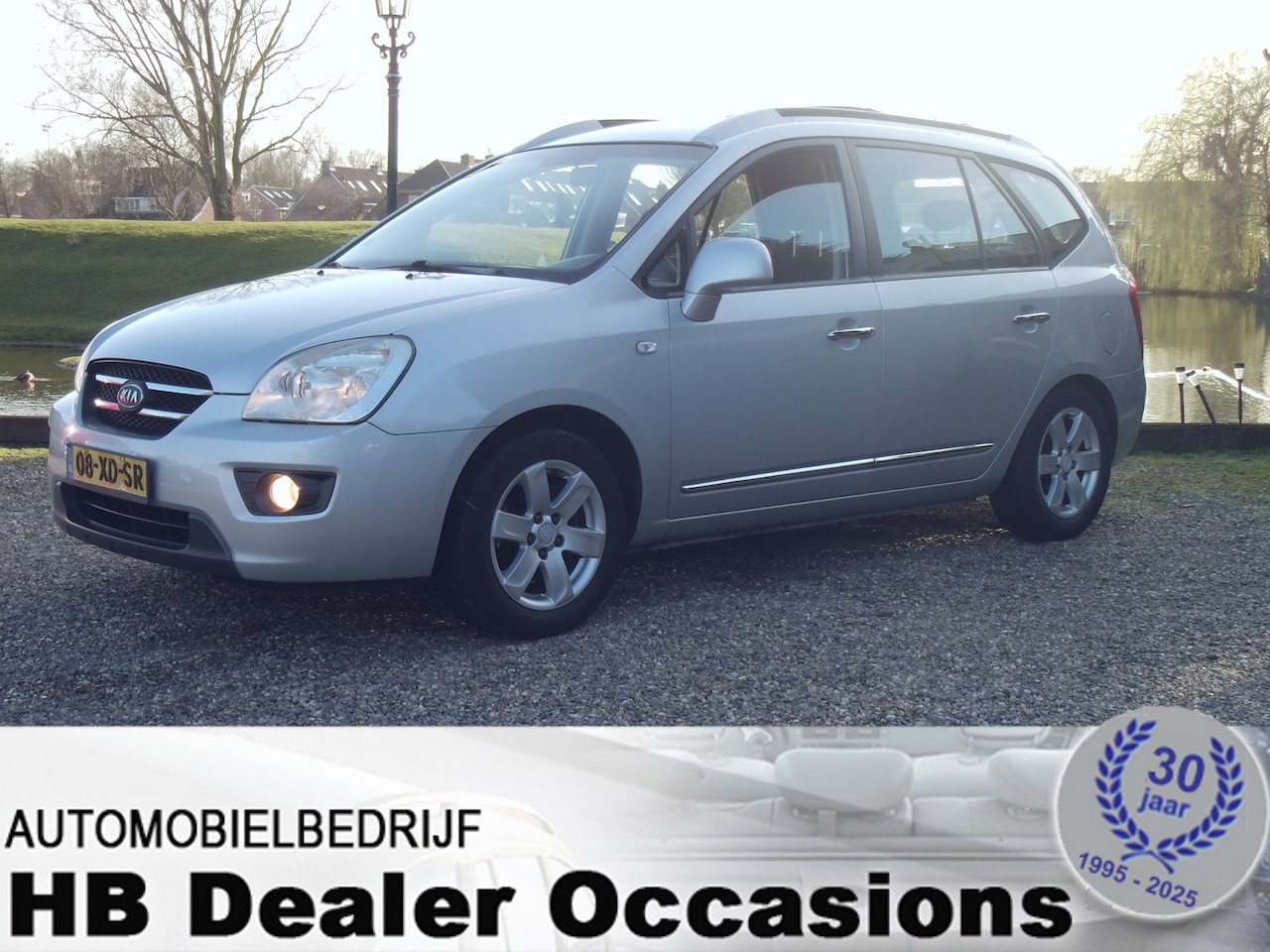 Kia Carens - 2.0 CVVT X-ecutive - Airco - AutoWereld.nl